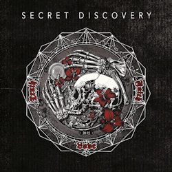 Das Bild zeigt das Album von Secret Discovery - Truth, Faith, Love