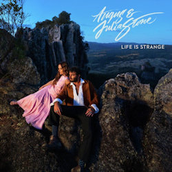 Das Bild zeigt das Album von Angus + Julia Stone - Life Is Strange