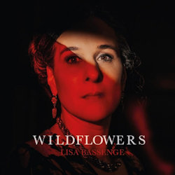 Das Bild zeigt das Albumcover von Lisa Bassenge - Wildflowers
