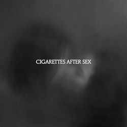 Das Bild zeigt das Albumcover von Cigarettes After Sex - X's