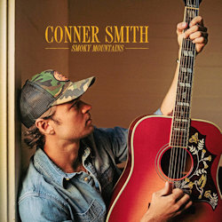 Das Bild zeigt das Albumcover von Conner Smith - Smoky Mountains